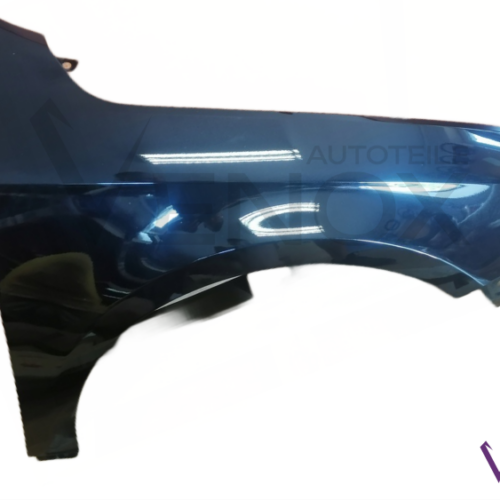 Pravé krídlo VW PASSAT B7 10-15 LC9X