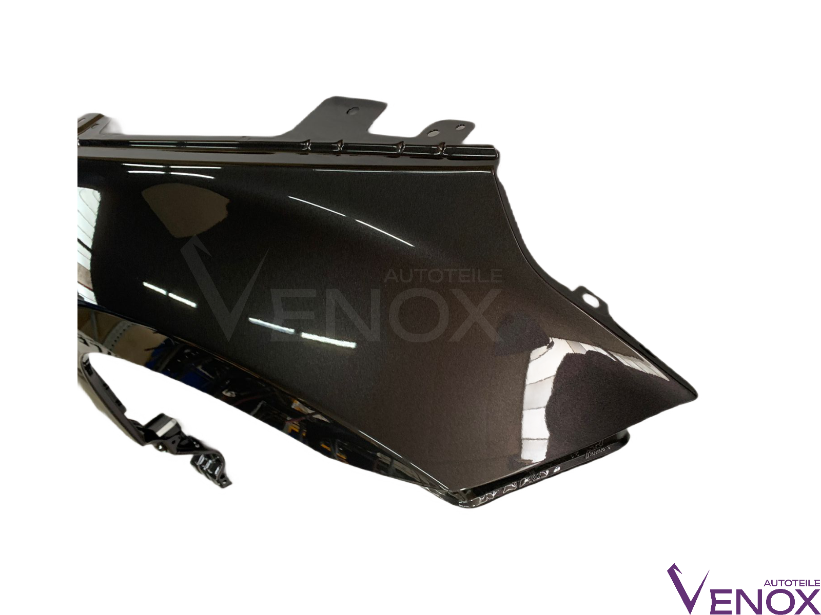 SUZUKI Grand Vitara pravé krídlo 06-14 ľubovoľná farba – Obrázok 4